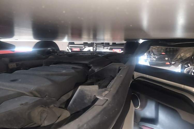 Used Lexus NX 2018 200 Front-Wheel-Drive Xingxing Edition China VI Standard Left Side Sill