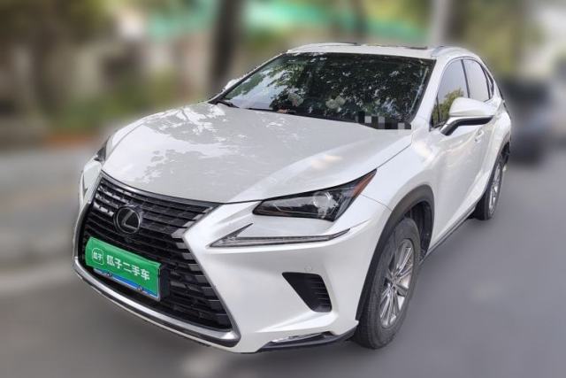 Lexus NX 2018 200 All-Wheel Drive FENGSHANG Version China VI Standard مستعملة