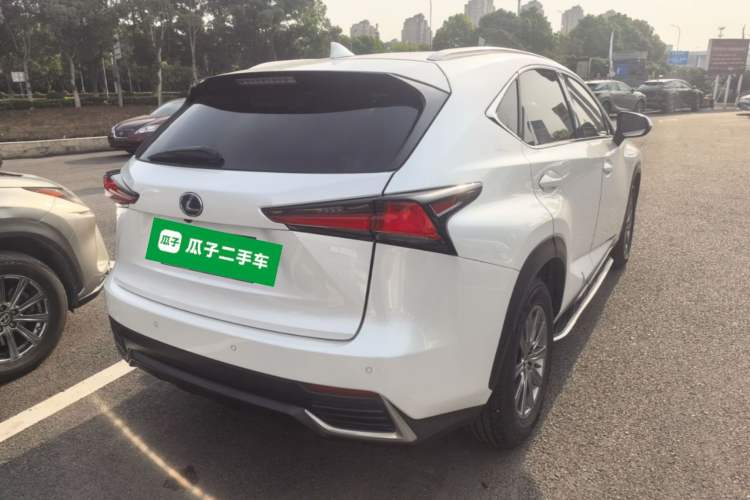 Used Lexus NX 2018 300h Front-Wheel-Drive FENGSHANG Version China V Emission Standard Rear Right 45 Deg