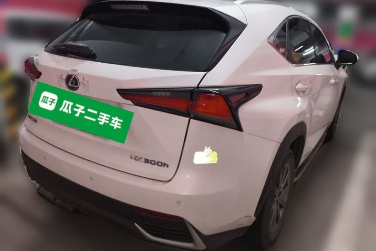 Used Lexus NX 2018 300h Front-Wheel-Drive FENGSHANG Version China V Emission Standard Rear Right 45 Deg