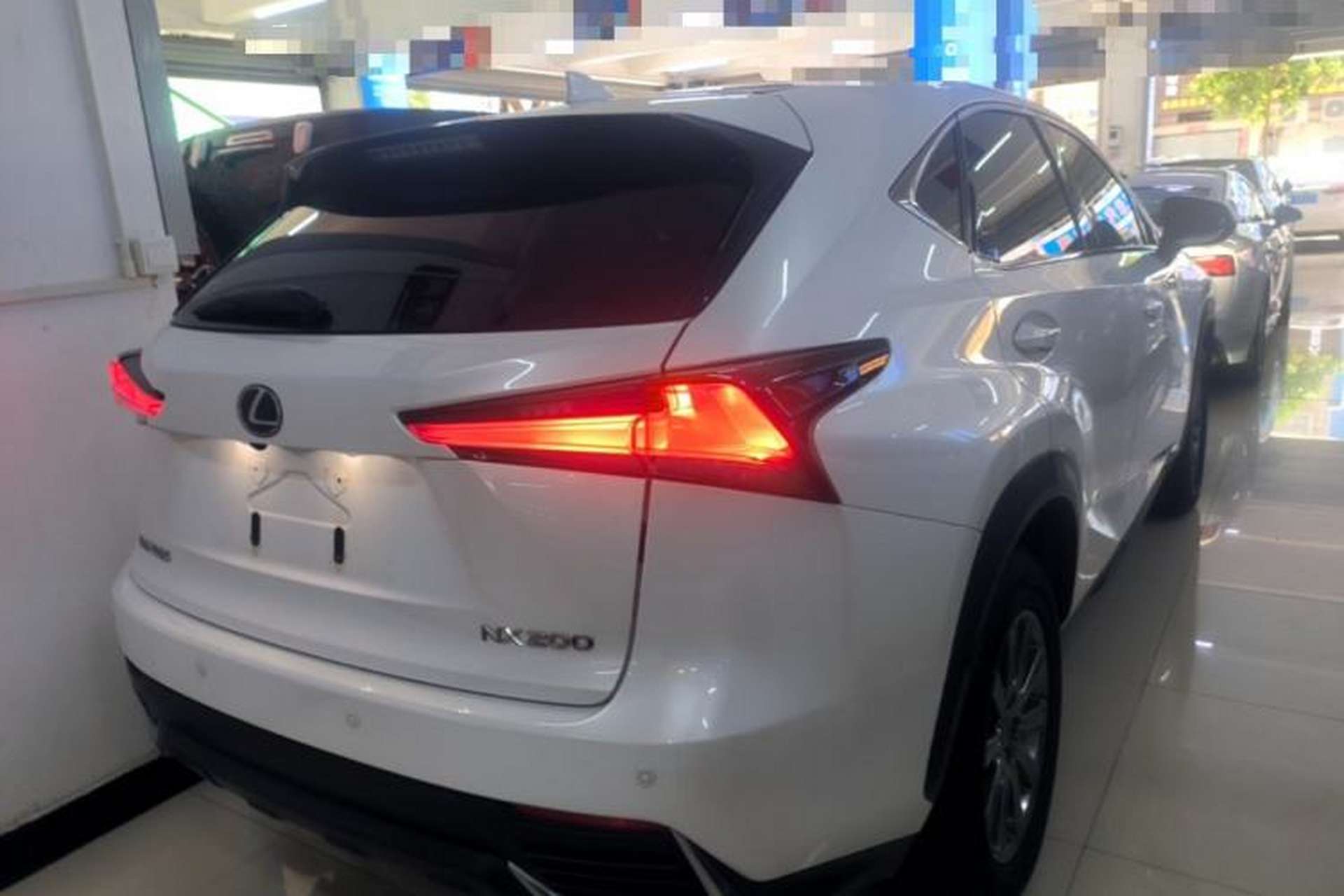 Used Lexus NX 2018 200 Front-Wheel-Drive Xingxing Edition China VI Standard Rear Right 45 Deg