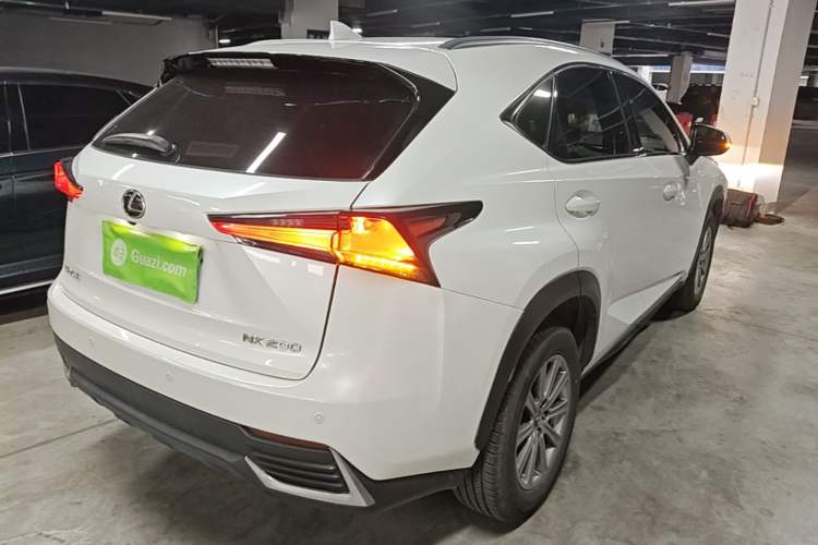 Used Lexus NX 2018 200 All-Wheel Drive FENGSHANG Version China VI Standard Rear Right 45 Deg