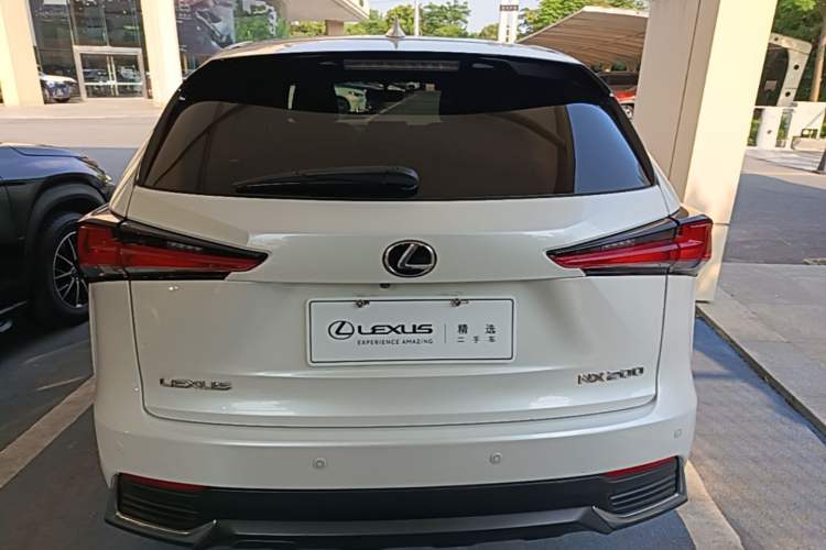Used Lexus NX 2018 200 Front-Wheel-Drive Xingxing Edition China VI Standard Rear