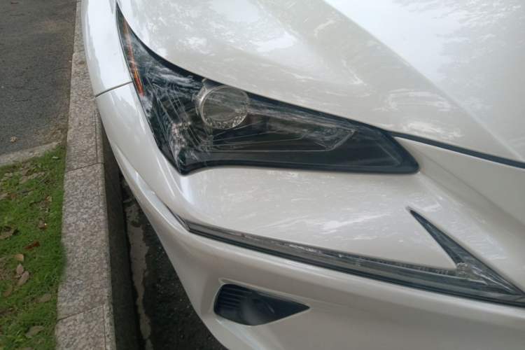 Used Lexus NX 2018 300 Front-Drive Freeline Edition Right Front Headlight