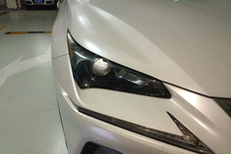 Used Lexus NX 2018 200 All-Wheel Drive FENGSHANG Version China VI Standard Right Front Headlight
