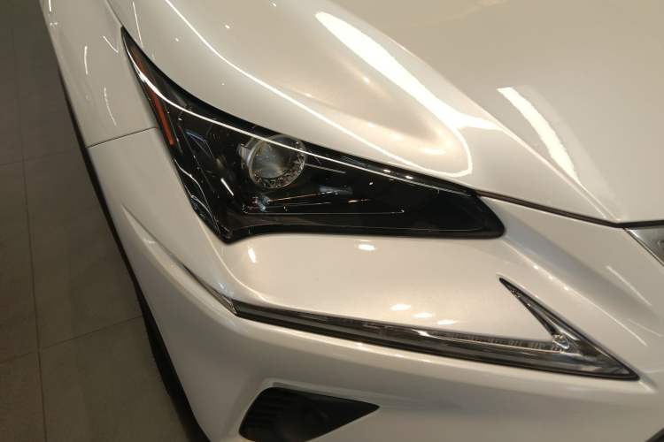 Used Lexus NX 2018 300 All-Wheel Drive Fēngshàng Edition Right Front Headlight