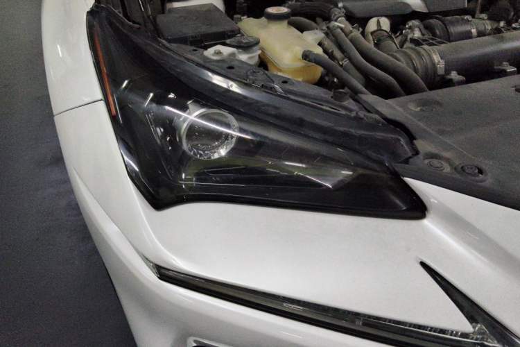 Used Lexus NX 2018 300 Front-Drive Freeline Edition Right Front Headlight