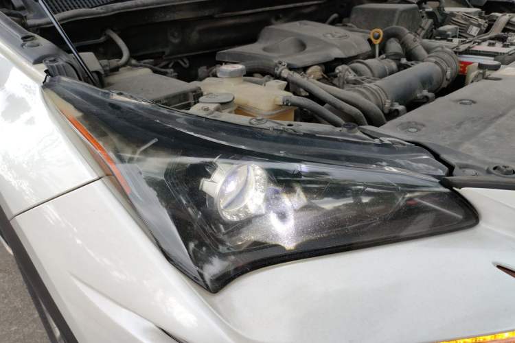 Used Lexus NX 2018 300 Front-Drive Freeline Edition Right Front Headlight