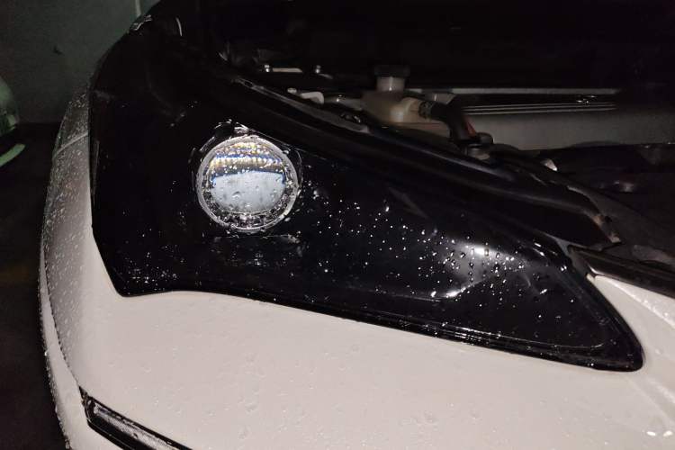 Used Lexus NX 2018 300h Front-Drive FENGSHANG Version China VI Standard Right Front Headlight