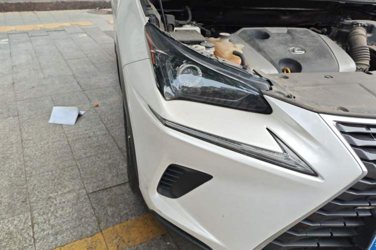 Used Lexus NX 2018 200 Front-Wheel-Drive X-Trail Version China V Standard Right Front Headlight