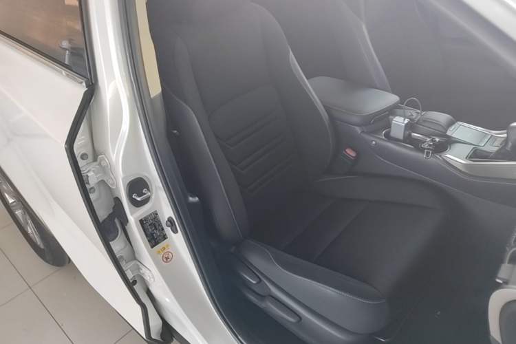 Used Lexus NX 2018 200 Front-Wheel-Drive X-Trail Version China V Standard Right Front Seat