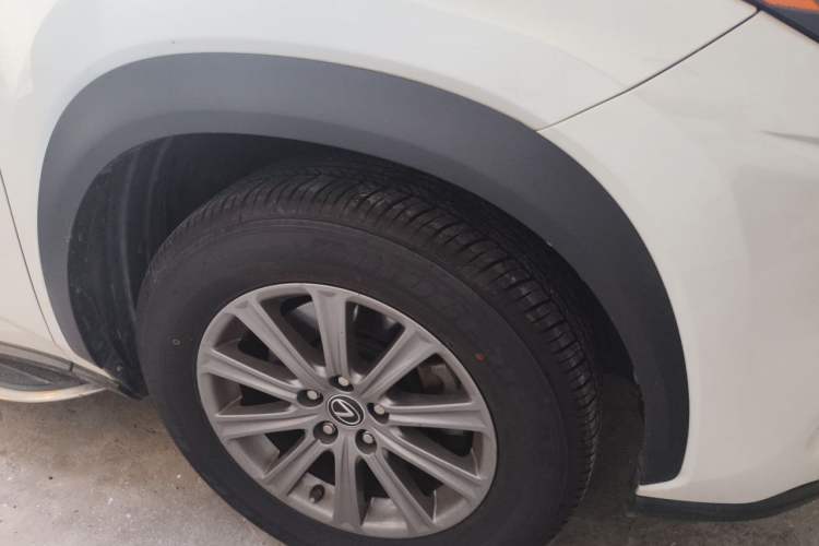 Used Lexus NX 2018 200 Front-Wheel-Drive X-Trail Version China V Standard Right Front Wheel Hub