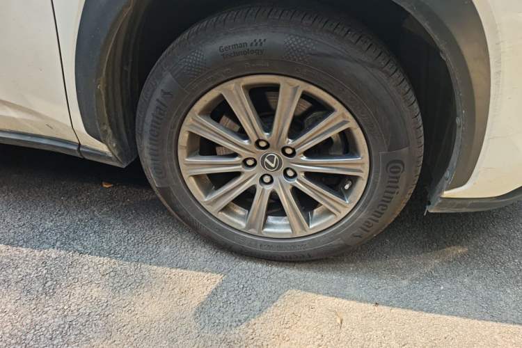 Used Lexus NX 2018 200 All-Wheel Drive Fēngshàng Version China V Standard Right Front Wheel Hub