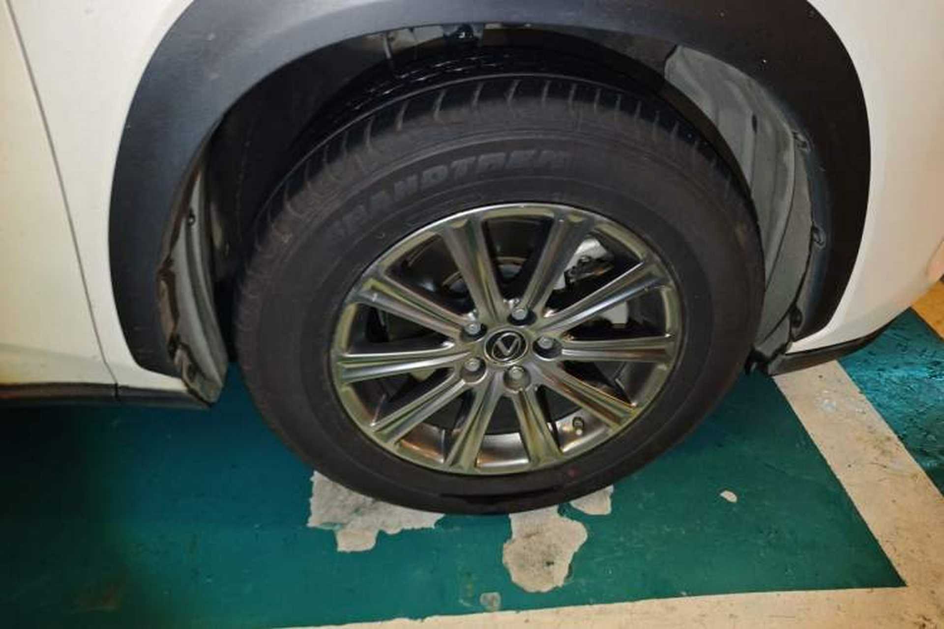 Used Lexus NX 2018 200 All-Wheel Drive Fēngshàng Version China V Standard Right Front Wheel Hub