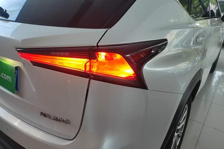 Used Lexus NX 2018 200 Front-Wheel-Drive X-Trail Version China V Standard Right Rear Taillight