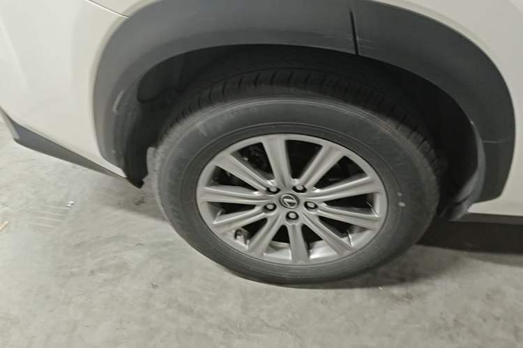 Used Lexus NX 2018 200 All-Wheel Drive FENGSHANG Version China VI Standard Right Rear Wheel Hub