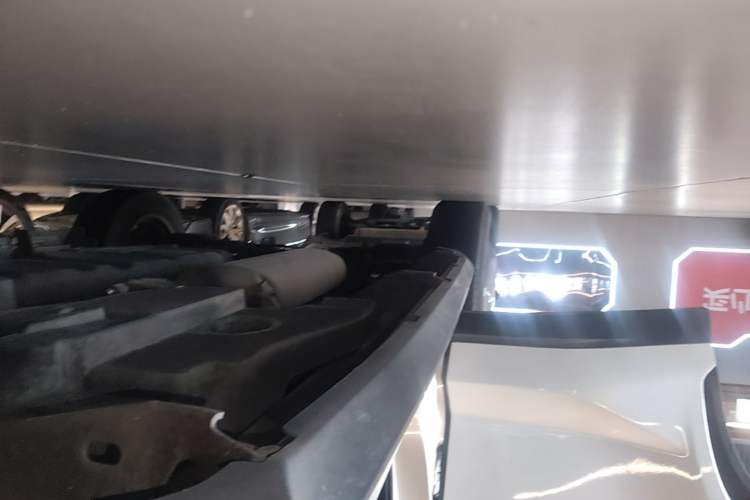 Used Lexus NX 2018 200 Front-Wheel-Drive Xingxing Edition China VI Standard Right Side Sill