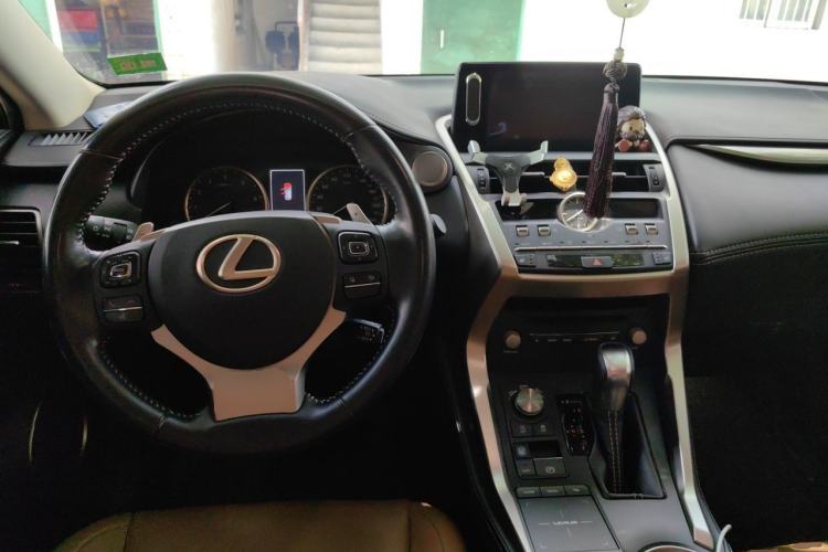 Used Lexus NX 2018 300 Front-Drive Freeline Edition Steering Wheel