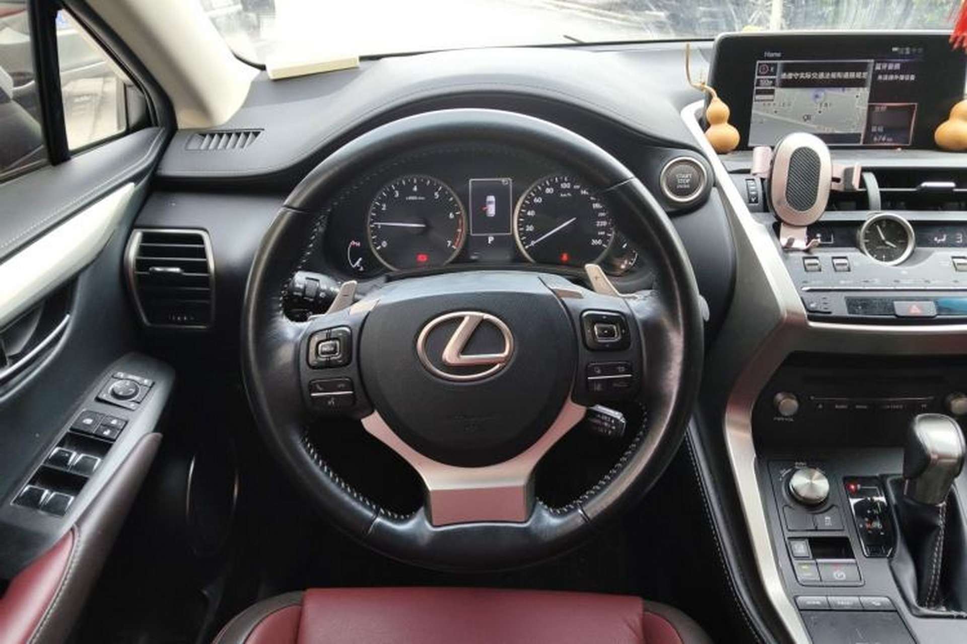 Used Lexus NX 2018 200 All-Wheel Drive FENGSHANG Version China VI Standard Steering Wheel