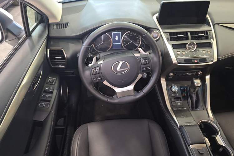 Used Lexus NX 2018 300 Front-Drive Freeline Edition Steering Wheel