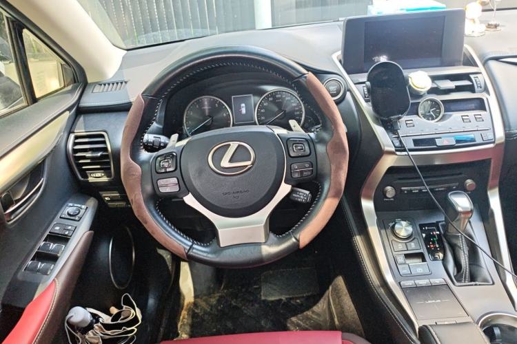 Used Lexus NX 2018 200 All-Wheel Drive Fēngshàng Version China V Standard Steering Wheel