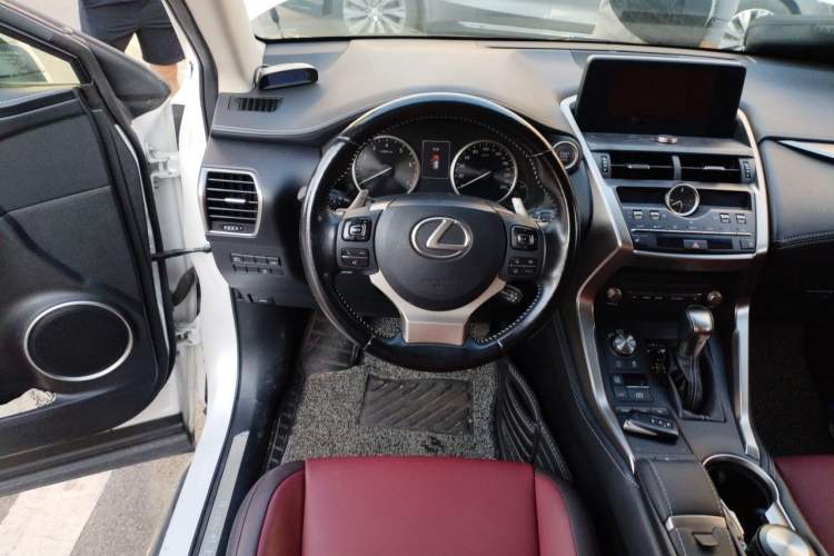 Used Lexus NX 2018 200 All-Wheel Drive Fēngshàng Version China V Standard Steering Wheel