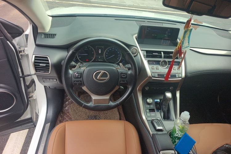 Used Lexus NX 2018 300 Front-Drive Freeline Edition Steering Wheel