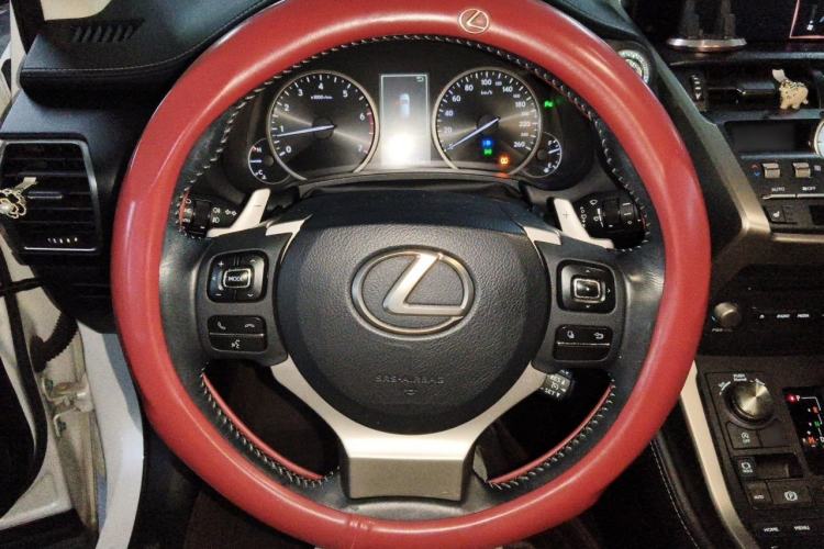 Used Lexus NX 2018 300 Front-Drive Freeline Edition Steering Wheel