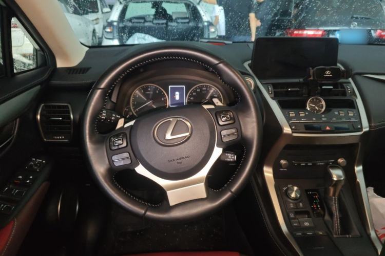 Used Lexus NX 2018 300 Front-Drive Freeline Edition Steering Wheel