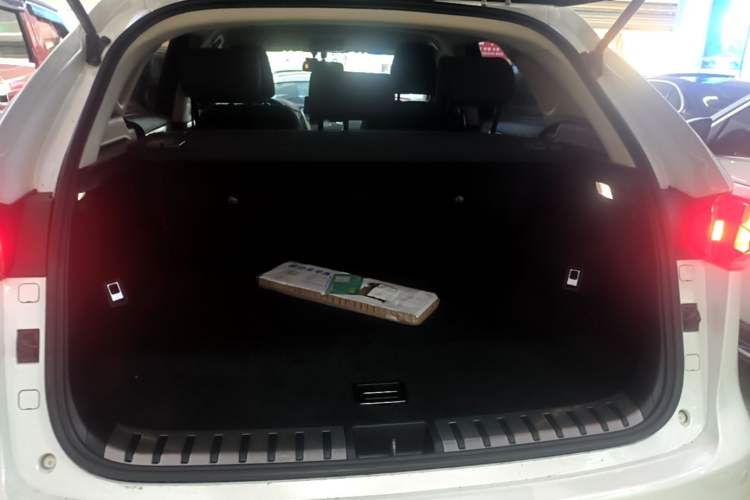 Used Lexus NX 2018 200 Front-Wheel-Drive Xingxing Edition China VI Standard Trunk
