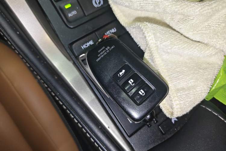 Used Lexus NX 2018 300h All-Wheel-Drive FENGZHI Edition China V Emission Standard Vehicle Key