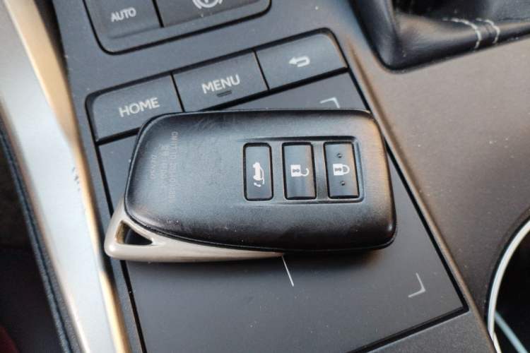 Used Lexus NX 2018 200 All-Wheel Drive Fēngshàng Version China V Standard Vehicle Key