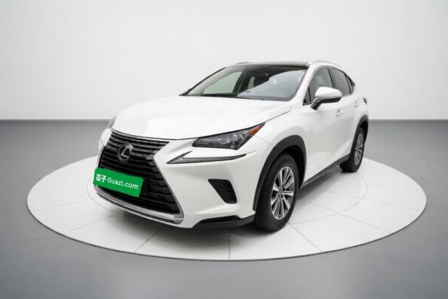 Ojetý Lexus NX 2018 300 Front-Drive Freeline Edition