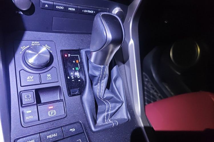 Used Lexus NX 2019 300h Millionth Anniversary Limited Edition China VI Standard Gear Lever