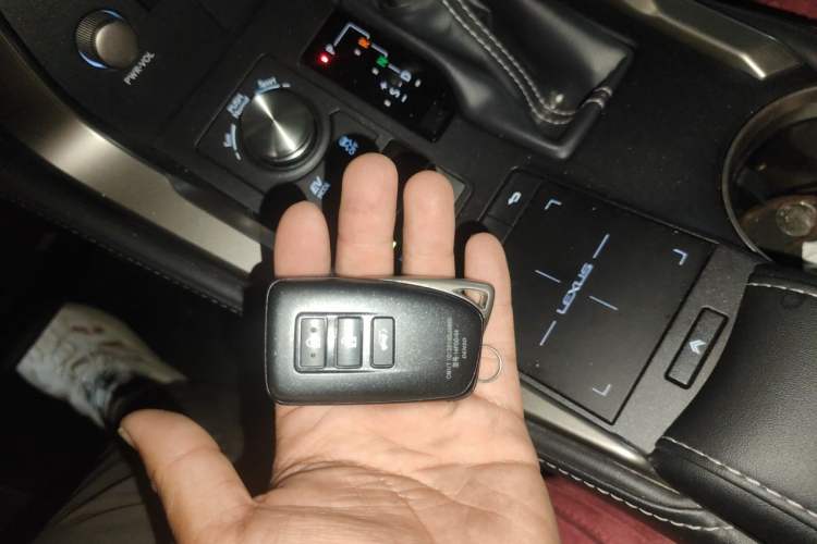 Used Lexus NX 2019 300h Millionth Anniversary Limited Edition China VI Standard Vehicle Key