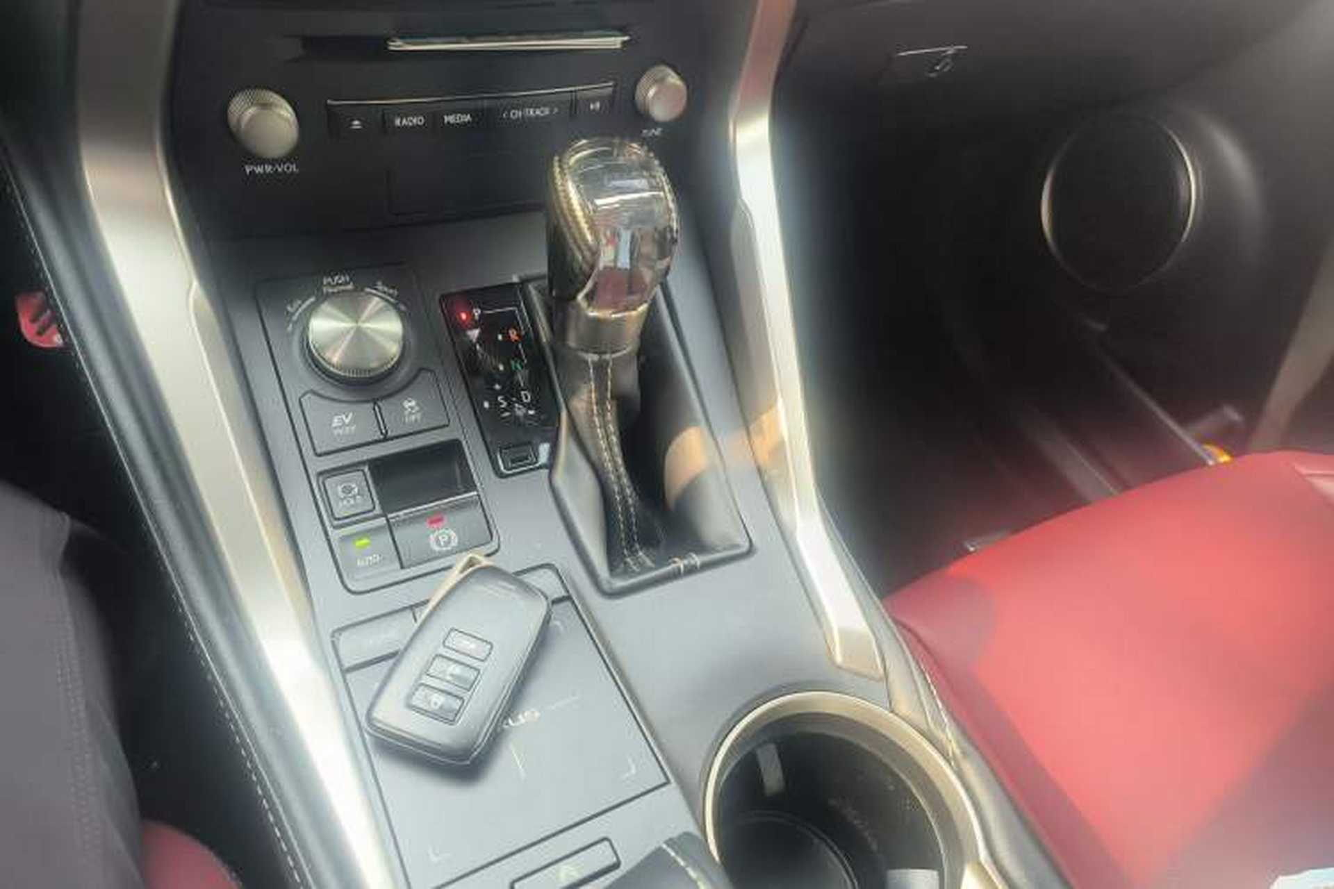 Used Lexus NX 2019 300h Millionth Anniversary Limited Edition China VI Standard Gear Lever