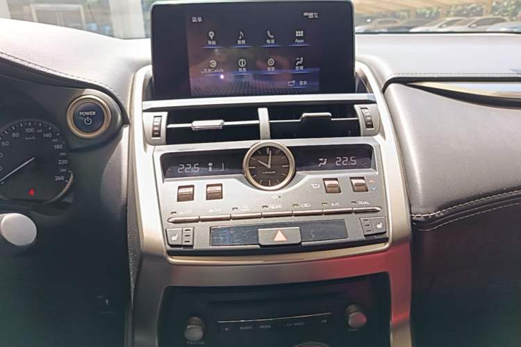 Used Lexus NX 2020 300h Front-Drive FENGSHANG Version China VI Standard Audio And AC Panel