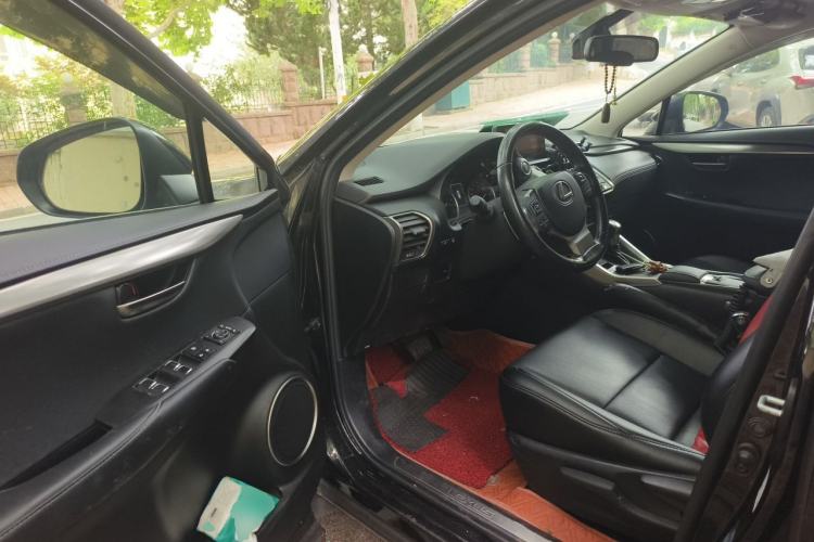 Used Lexus NX 2020 200 Front-Wheel Drive Freeline Edition China VI Standard Driver Seat