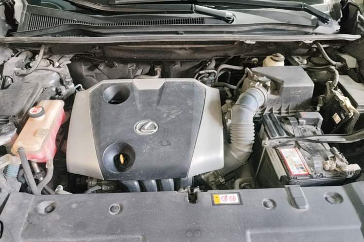 Used Lexus NX 2020 200 Front-Wheel Drive Vmotion Edition China VI Standard Engine Bay