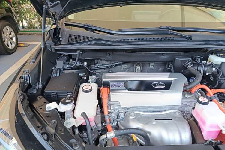 Used Lexus NX 2020 300h Front-Drive FENGSHANG Version China VI Standard Engine Bay Right