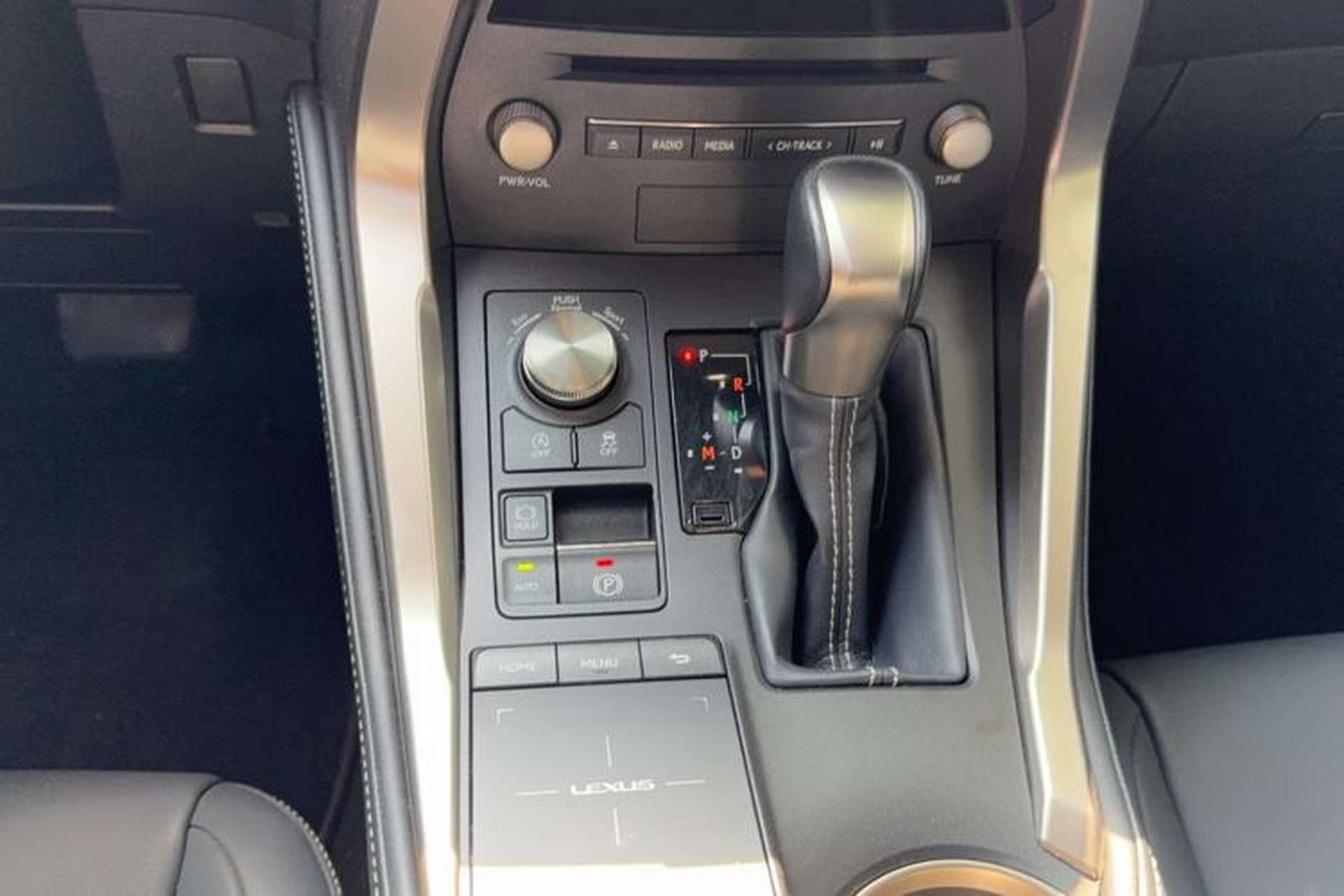 Used Lexus NX 2020 200 All-Wheel Drive Fēngshàng Version China VI Standard Gear Lever