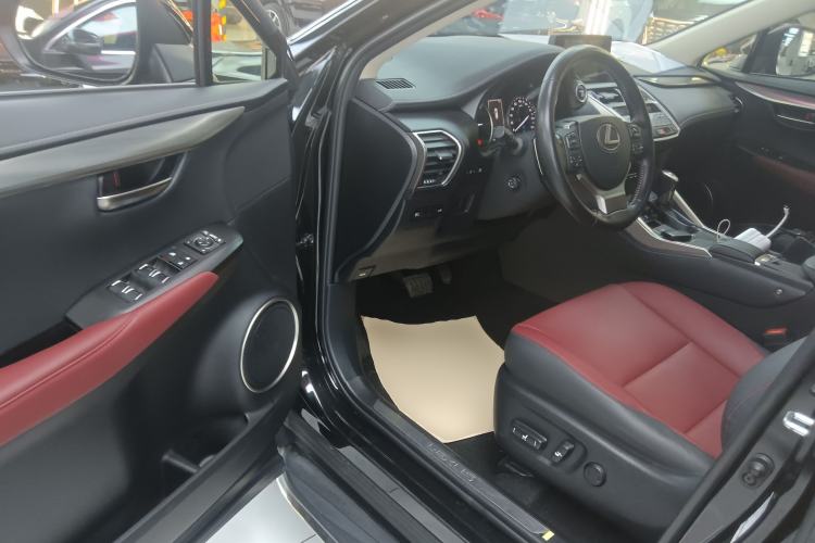Used Lexus NX 2020 300h Front-Drive FENGSHANG Version China VI Standard Interior 3