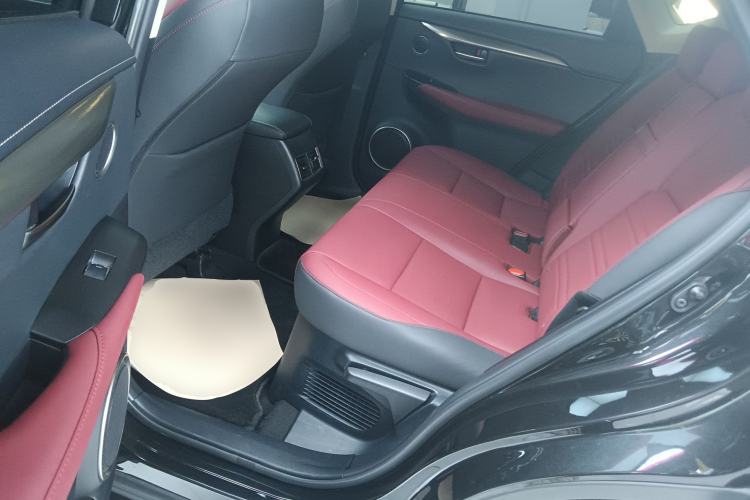 Used Lexus NX 2020 300h Front-Drive FENGSHANG Version China VI Standard Interior 4