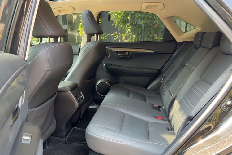 Used Lexus NX 2020 200 All-Wheel Drive Fēngshàng Version China VI Standard Interior 5