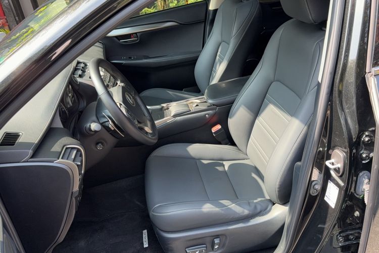 Used Lexus NX 2020 200 All-Wheel Drive Fēngshàng Version China VI Standard Left Front Seat