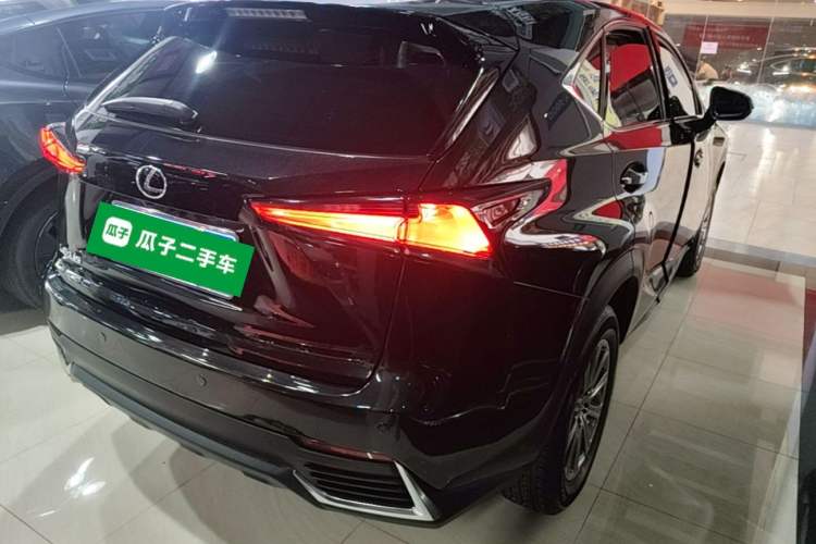 Used Lexus NX 2020 200 Front-Wheel Drive Vmotion Edition China VI Standard Rear Right 45 Deg
