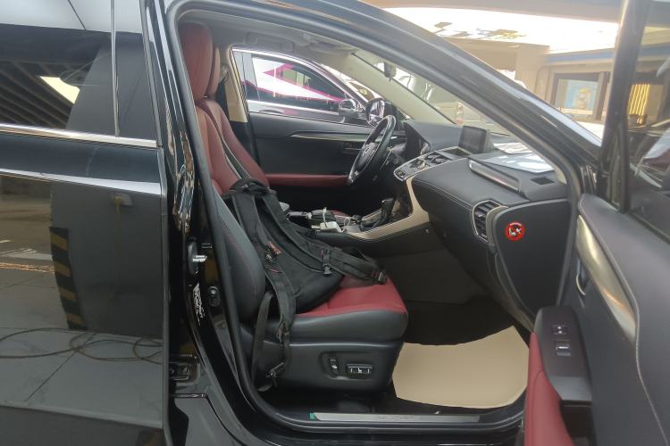 Used Lexus NX 2020 300h Front-Drive FENGSHANG Version China VI Standard Right Front Seat