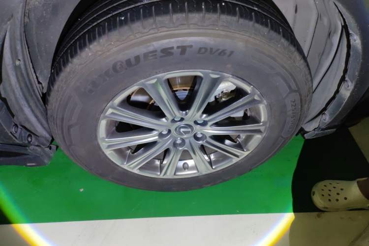 Used Lexus NX 2020 200 Front-Wheel Drive Freeline Edition China VI Standard Right Front Wheel Hub
