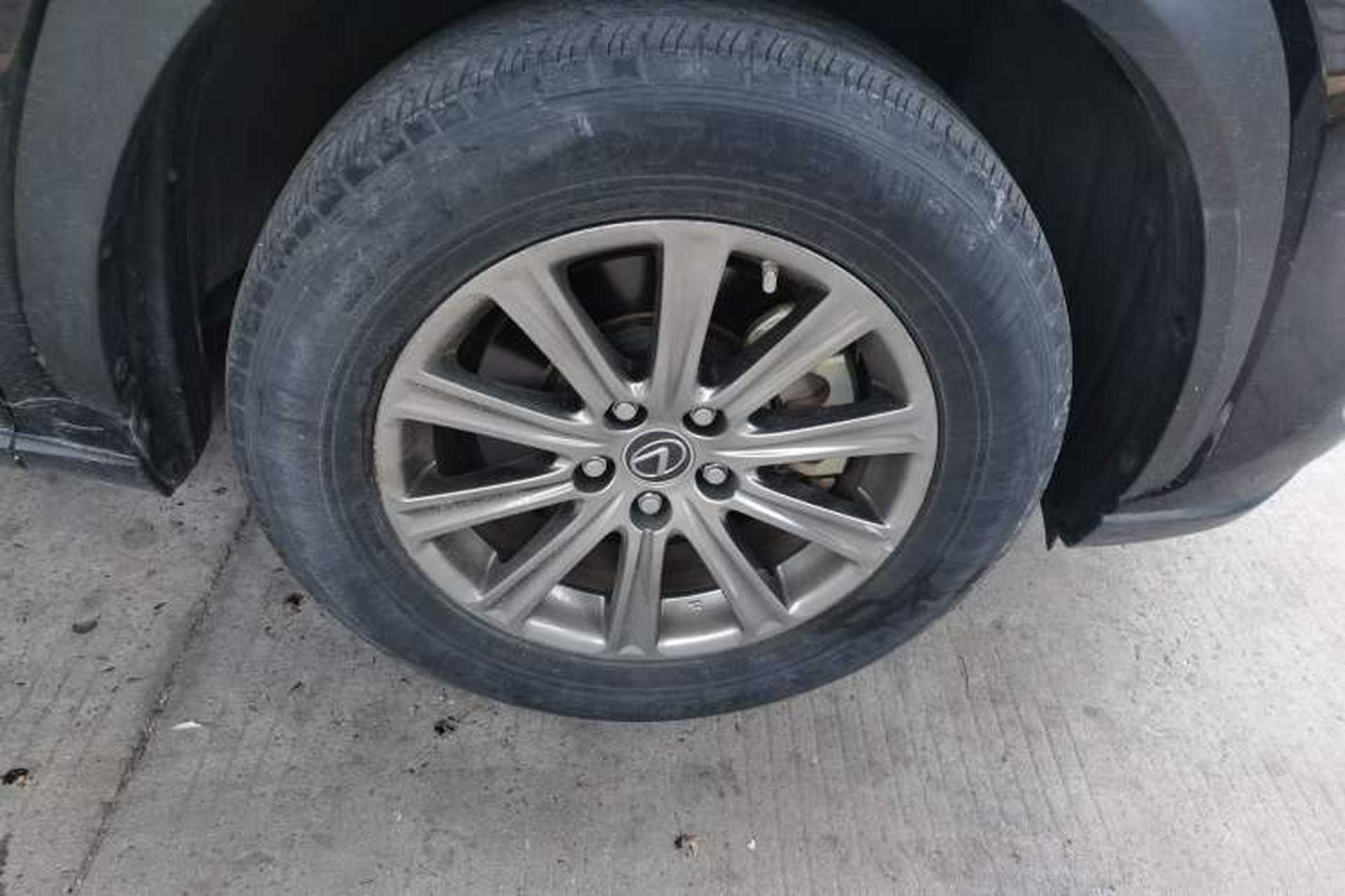 Used Lexus NX 2020 200 Front-Wheel Drive Freeline Edition China VI Standard Right Front Wheel Hub