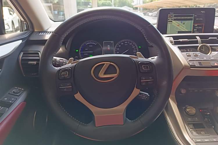 Used Lexus NX 2020 300h Front-Drive FENGSHANG Version China VI Standard Steering Wheel